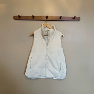Vuori Cream Puffer Vest